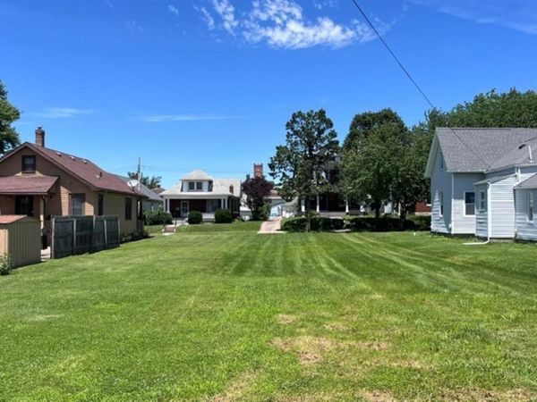1826 Spring Street , Quincy, IL 62301