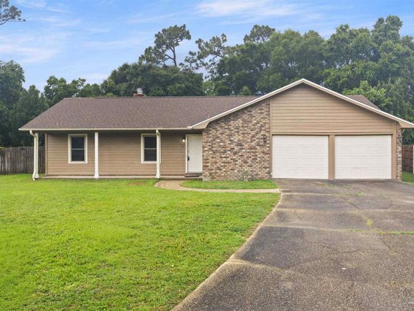 7757 Grundy St, Pensacola, FL 32507