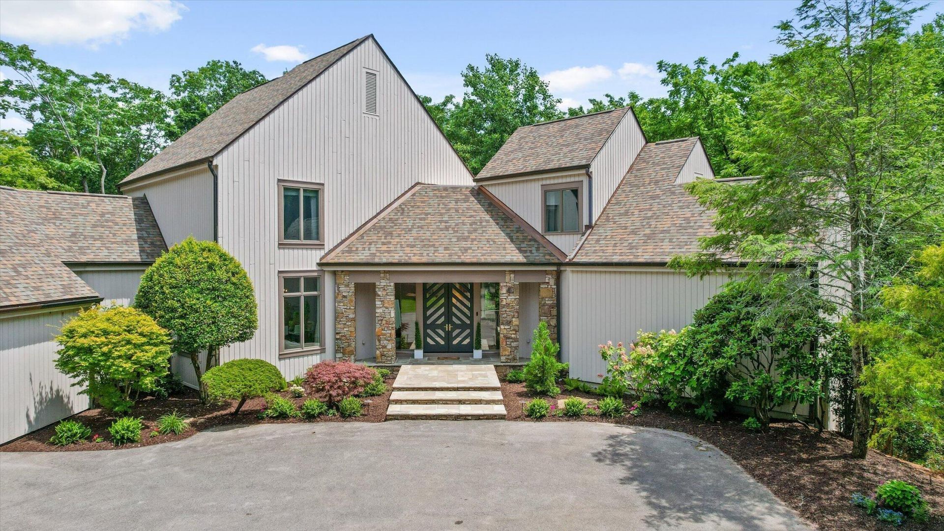 131 Sumach Street, Lookout Mountain, TN 37350 Main Photo