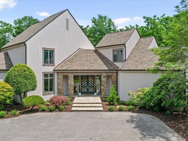 131 Sumach Street, Lookout Mountain, TN 37350