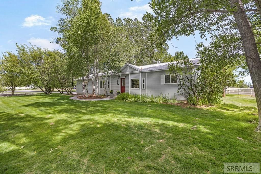 355 W 4650 N, Rexburg, ID 83440 Main Photo