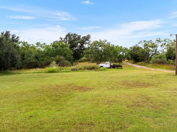 126 Blue Bird LN, Tow, TX 78657