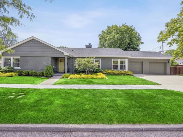 802 S Spring Avenue , La Grange, IL 60525