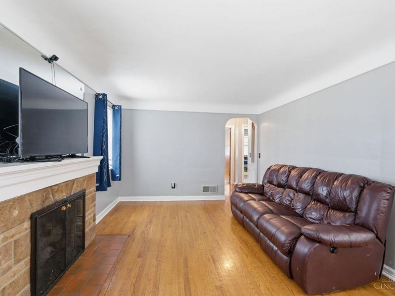 7149 Garden Road, Sycamore Township, OH 45236 Photo 4