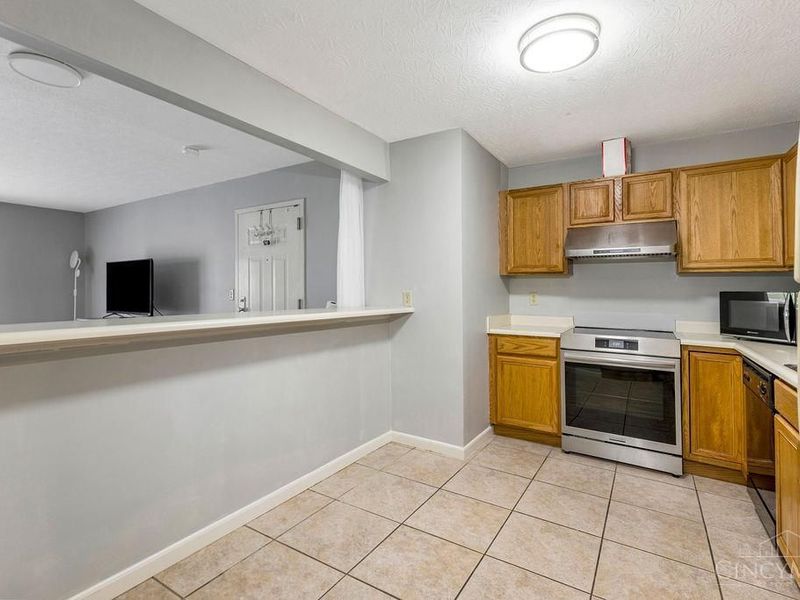 31 Indian Cove Circle, Unit 2, Oxford, OH 45056 Photo 5