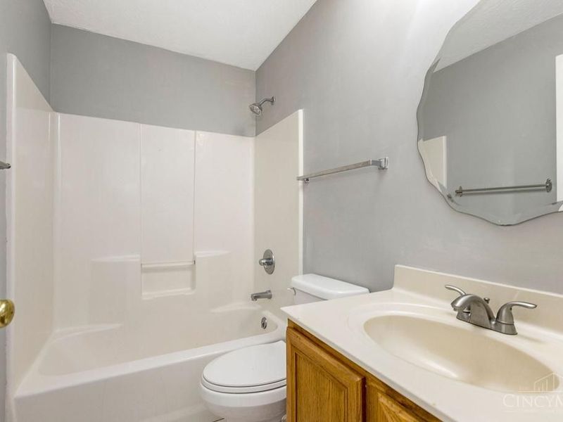 31 Indian Cove Circle, Unit 2, Oxford, OH 45056 Photo 9