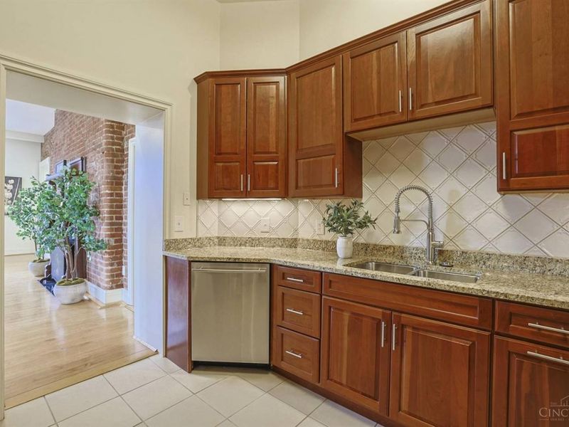 1125 St Gregory Street, Unit 301, Cincinnati, OH 45202 Photo 14