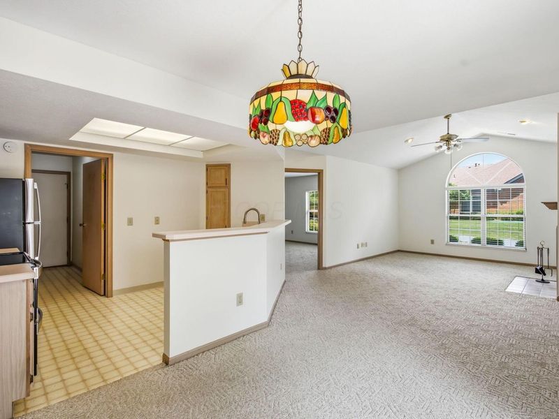 5831 Locbury Lane , Unit R, Dublin, OH 43016 Photo 13