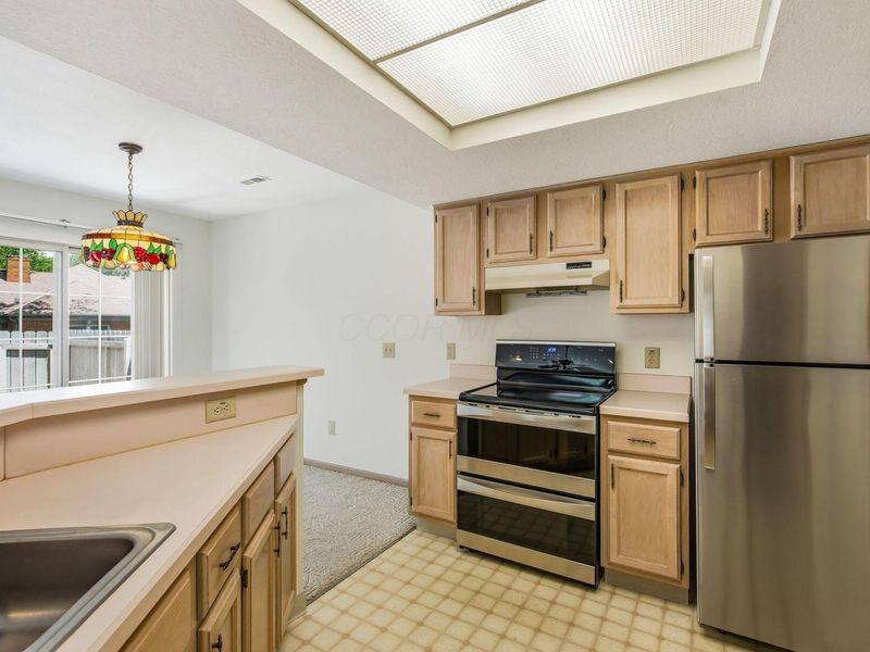 5831 Locbury Lane , Unit R, Dublin, OH 43016 Photo 16