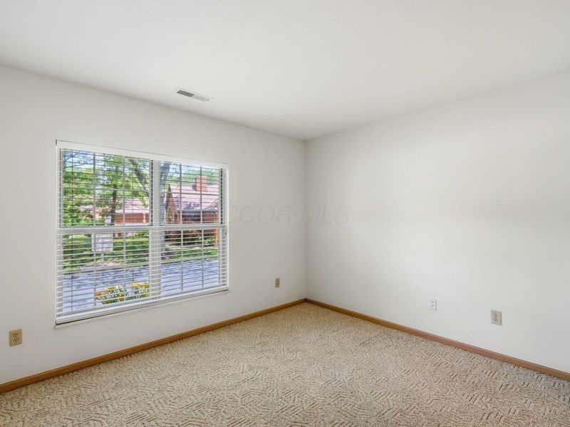 5831 Locbury Lane , Unit R, Dublin, OH 43016 Photo 26