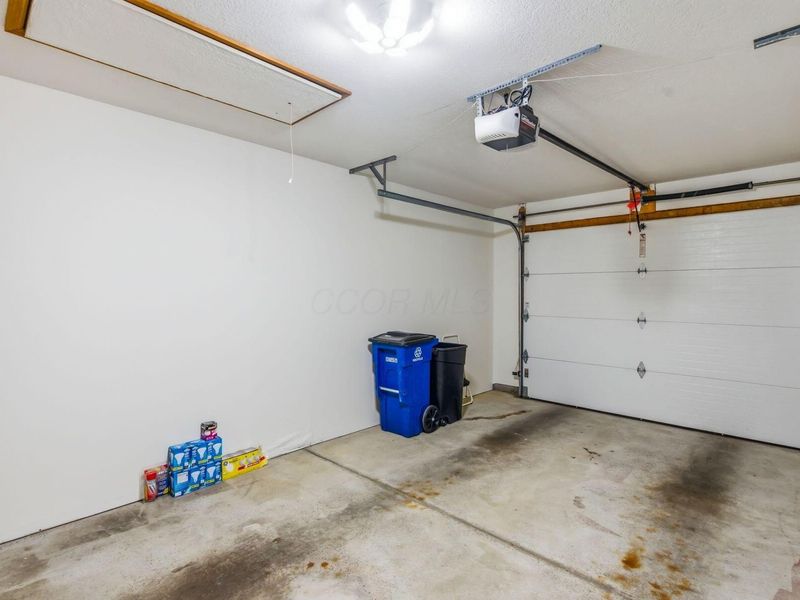 5831 Locbury Lane , Unit R, Dublin, OH 43016 Photo 29