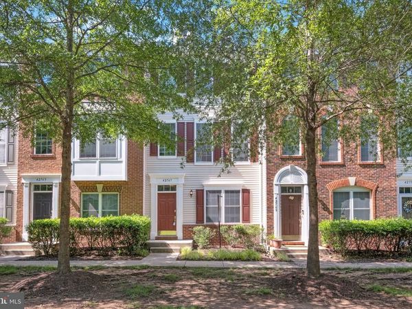 42767 HOLLINGSWORTH TERRACE, CHANTILLY, VA 20152