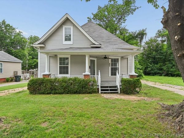 608 S Hickory Street , Sapulpa, OK 74066