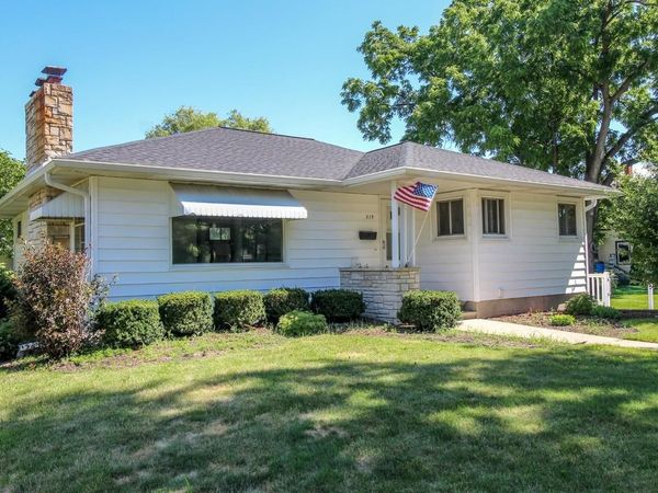 519 Giles Street, Lake Mills, WI 53551