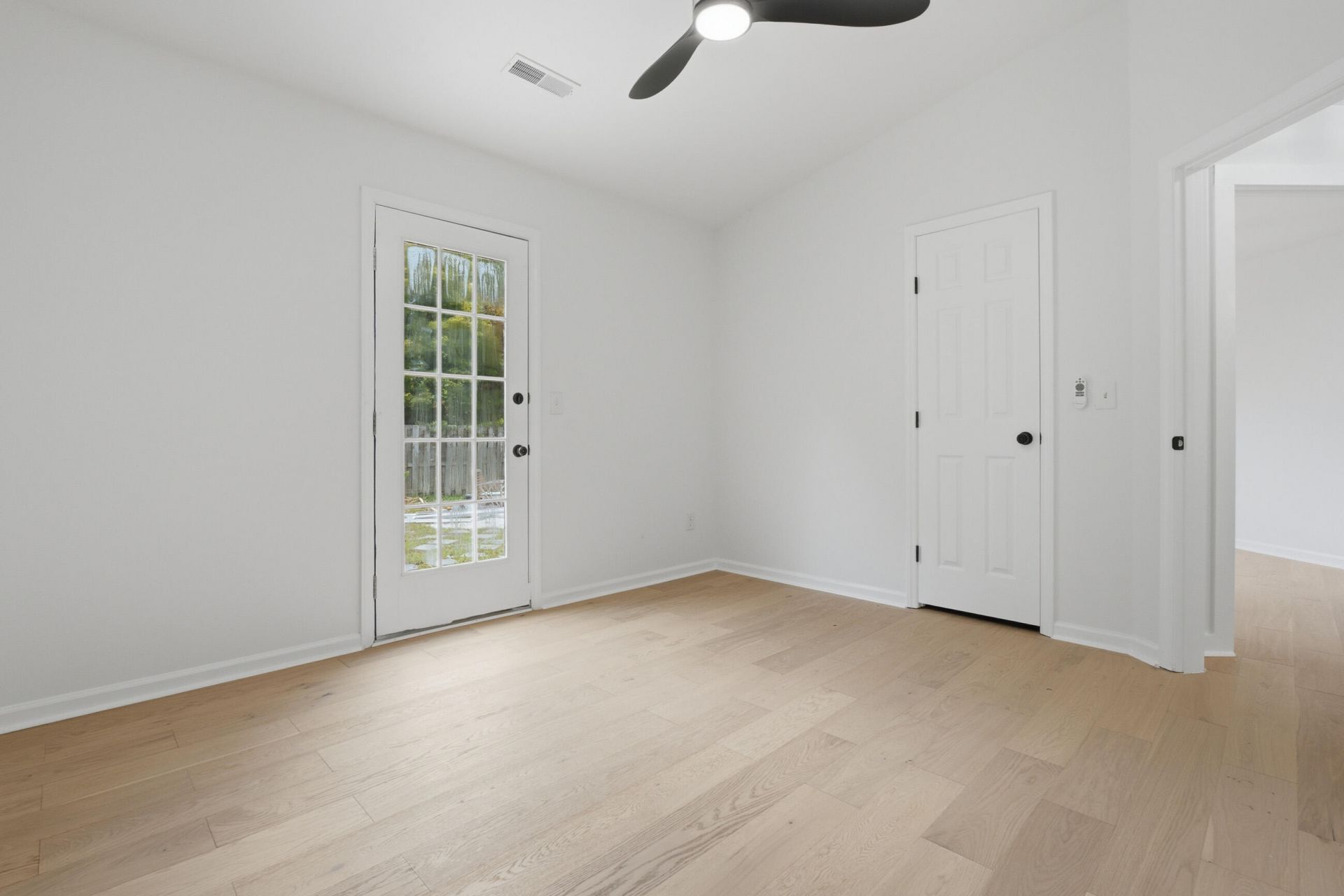 2107 Presidio Drive Photo 21