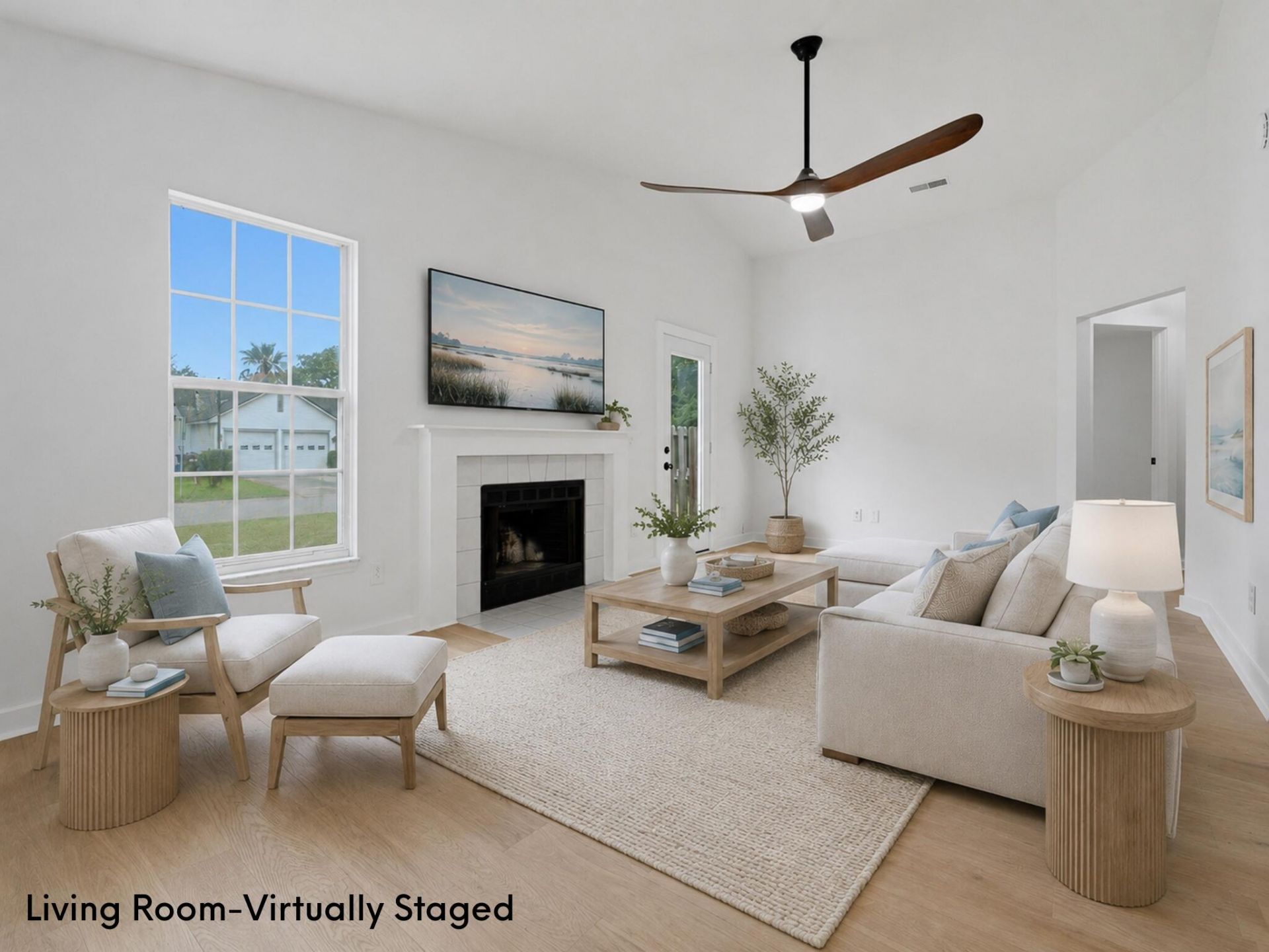2107 Presidio Drive Photo 3