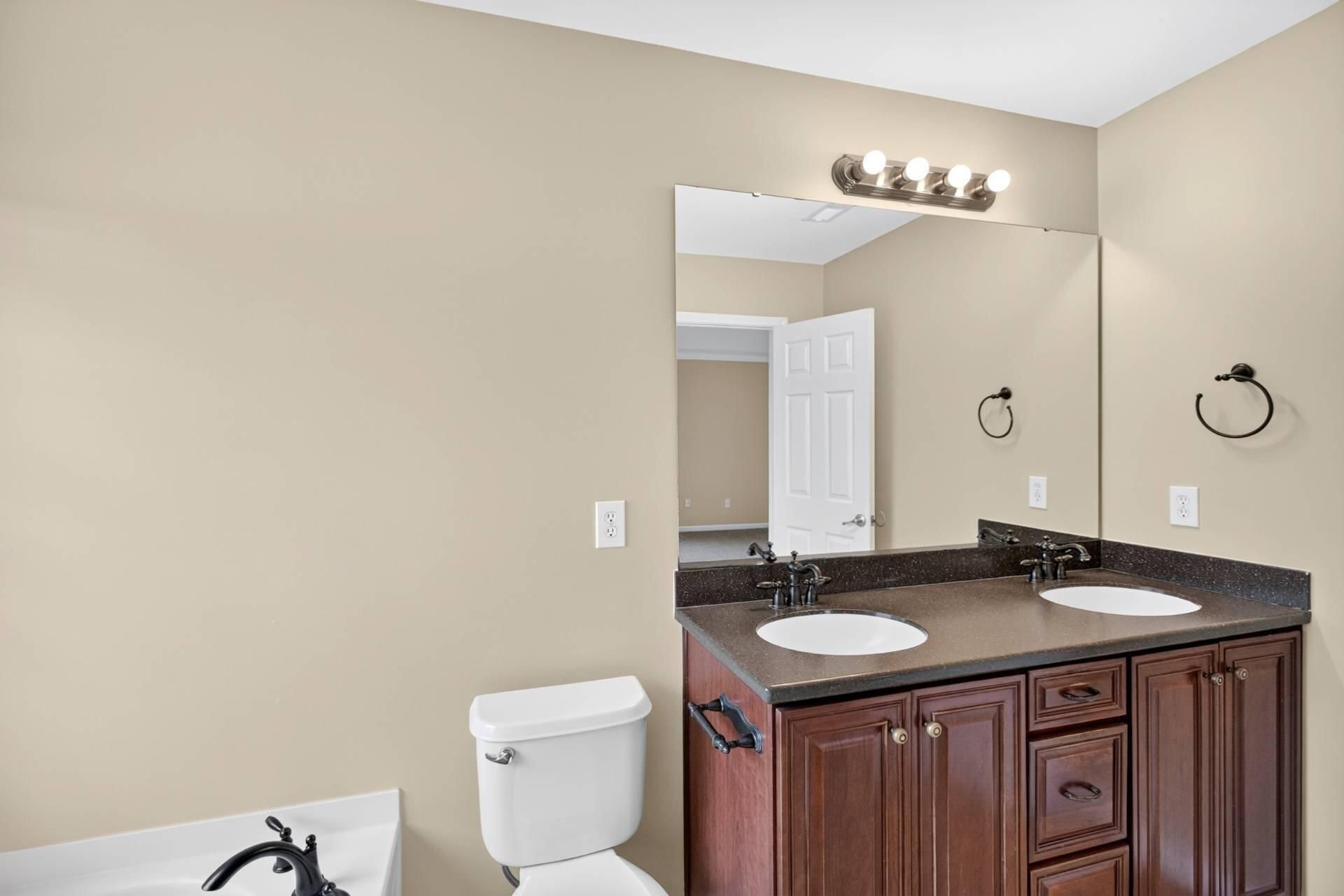 7018 Bellflower Lane Photo 16