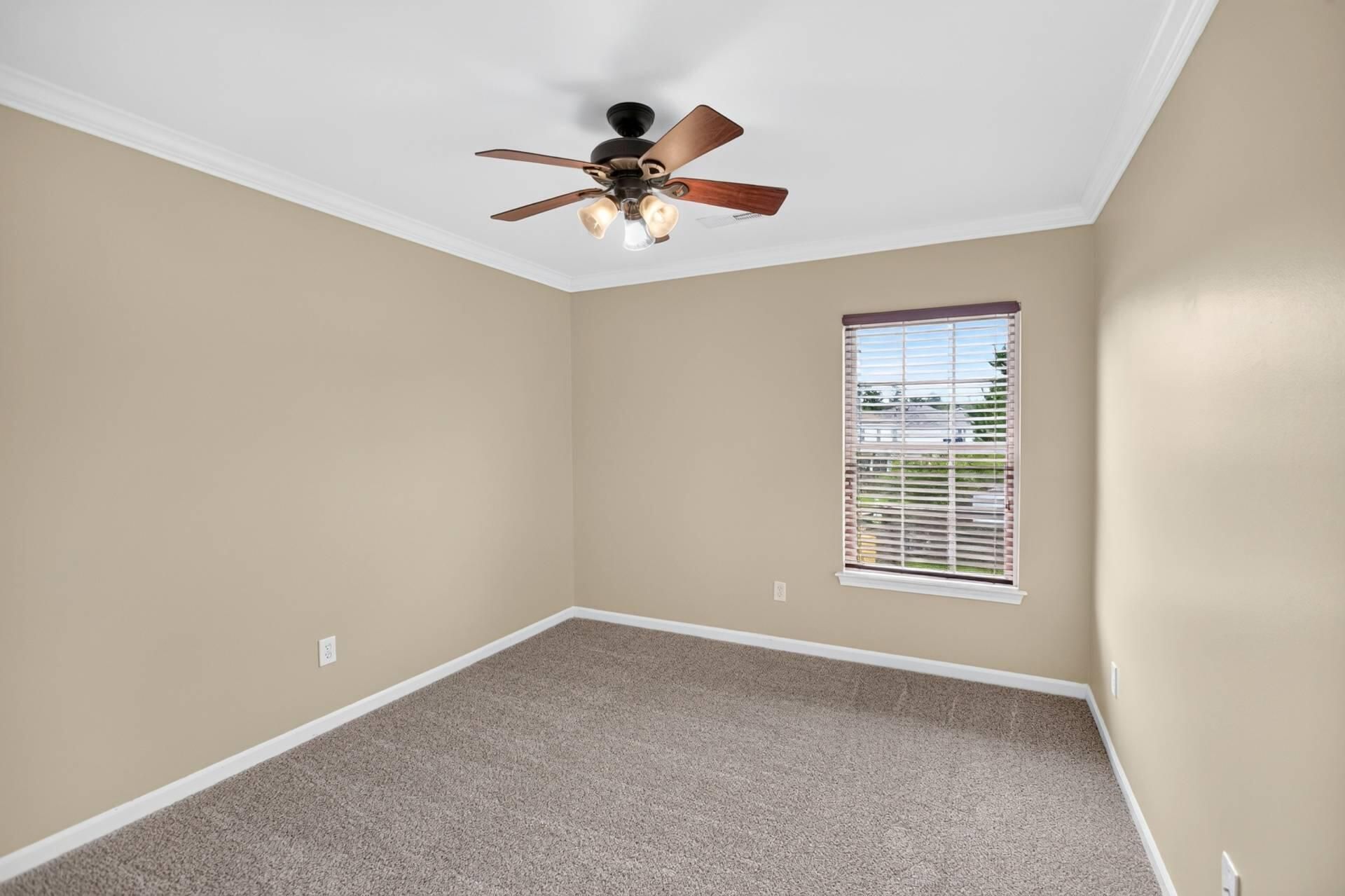 7018 Bellflower Lane Photo 20