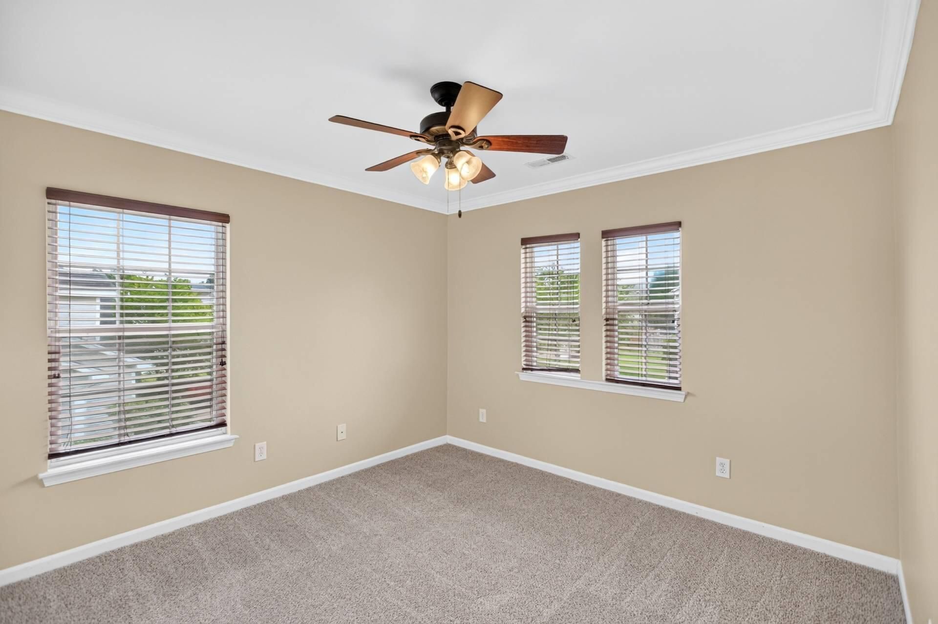 7018 Bellflower Lane Photo 23