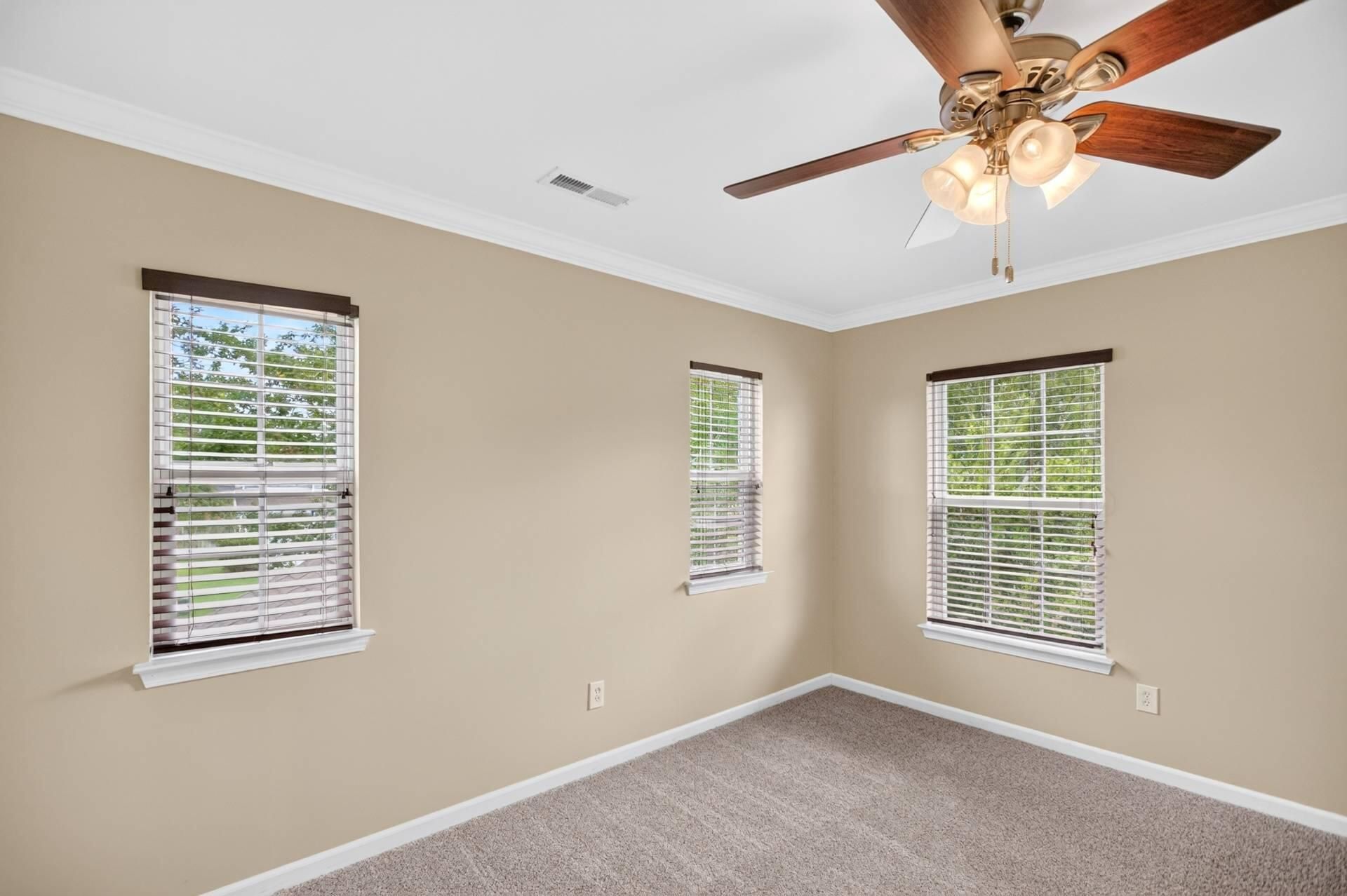 7018 Bellflower Lane Photo 27