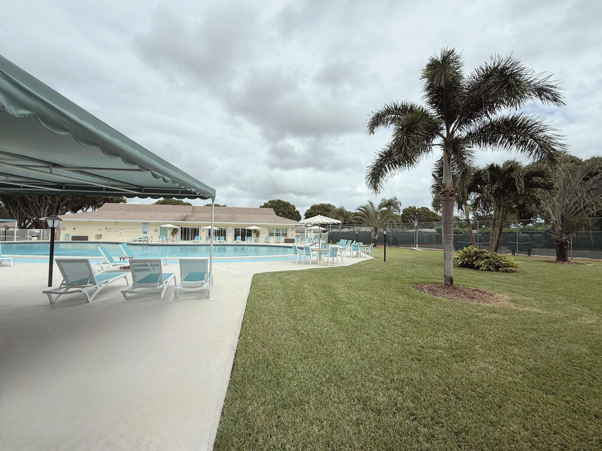 5301 Lakefront Boulevard, Unit D, Delray Beach, FL 33484 Photo