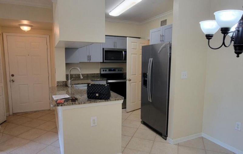 6533 Emerald Dunes Drive, Unit 304, West Palm Beach, FL 33411 Photo