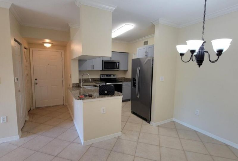 6533 Emerald Dunes Drive, Unit 304, West Palm Beach, FL 33411 Photo
