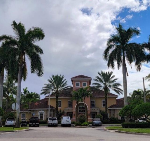 6533 Emerald Dunes Drive, Unit 304, West Palm Beach, FL 33411 Photo