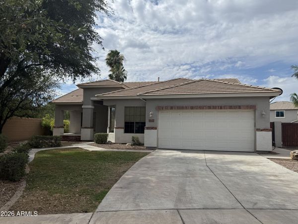4381 E SUNDANCE Court, Gilbert, AZ 85297