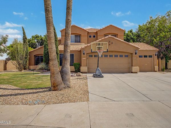 9839 E INVERNESS Avenue, Mesa, AZ 85209