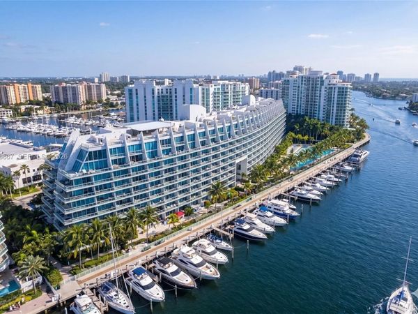 2950 NE 188th St , Unit 336, Aventura, FL 33180