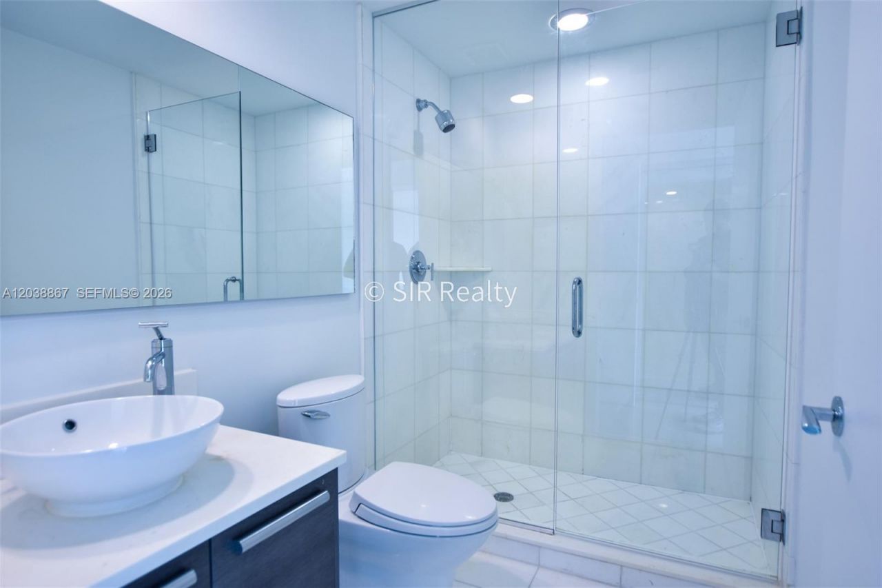 2950 NE 188th St, Unit 336, Aventura, FL 33180 Photo