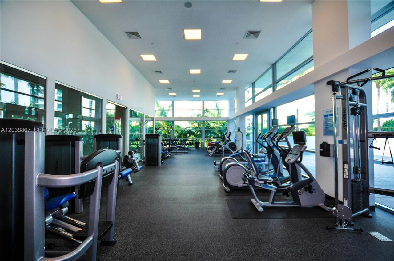 2950 NE 188th St, Unit 336, Aventura, FL 33180 Photo