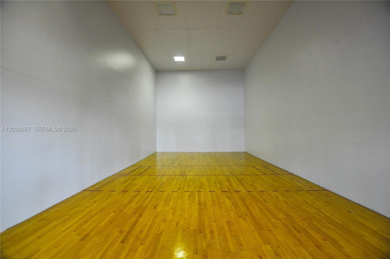 2950 NE 188th St, Unit 336, Aventura, FL 33180 Photo