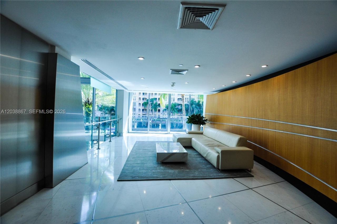 2950 NE 188th St, Unit 336, Aventura, FL 33180 Photo