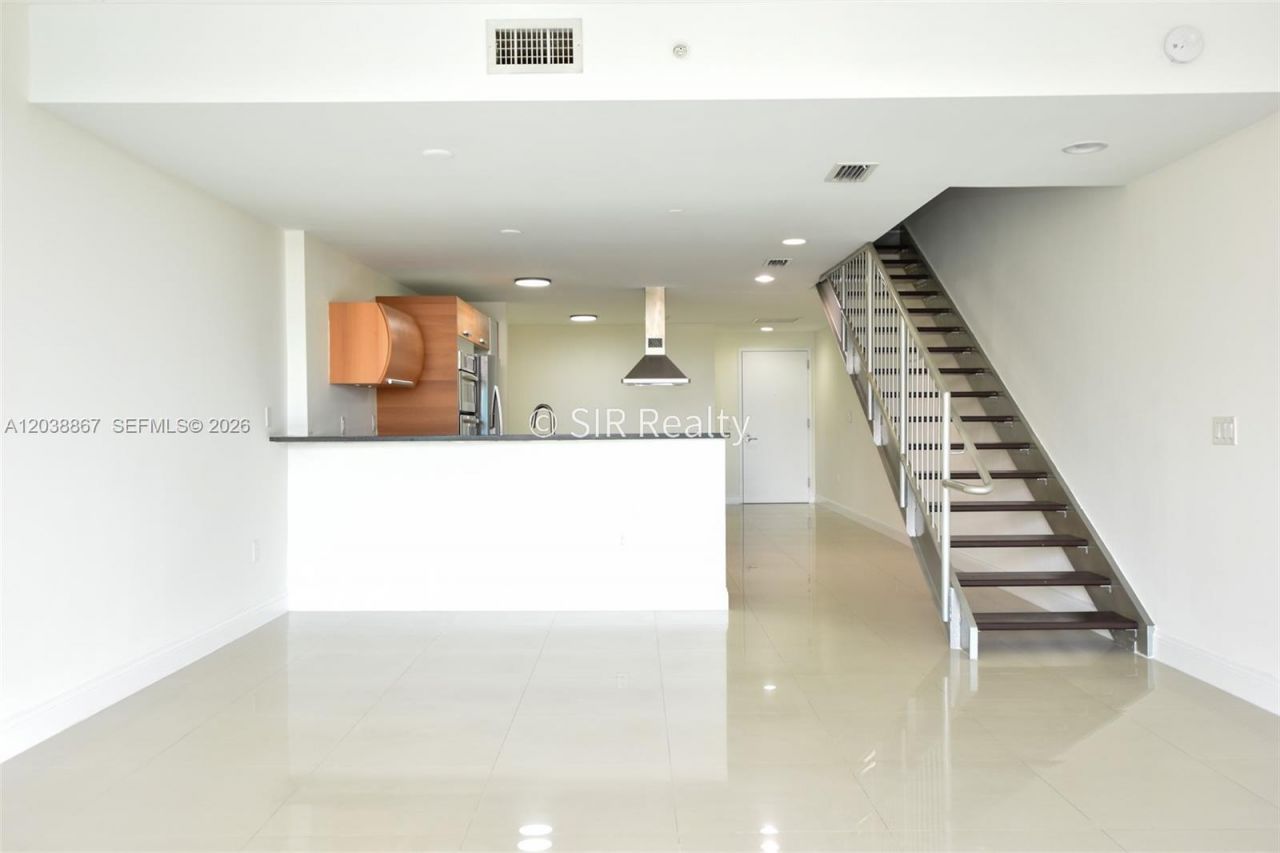 2950 NE 188th St, Unit 336, Aventura, FL 33180 Photo