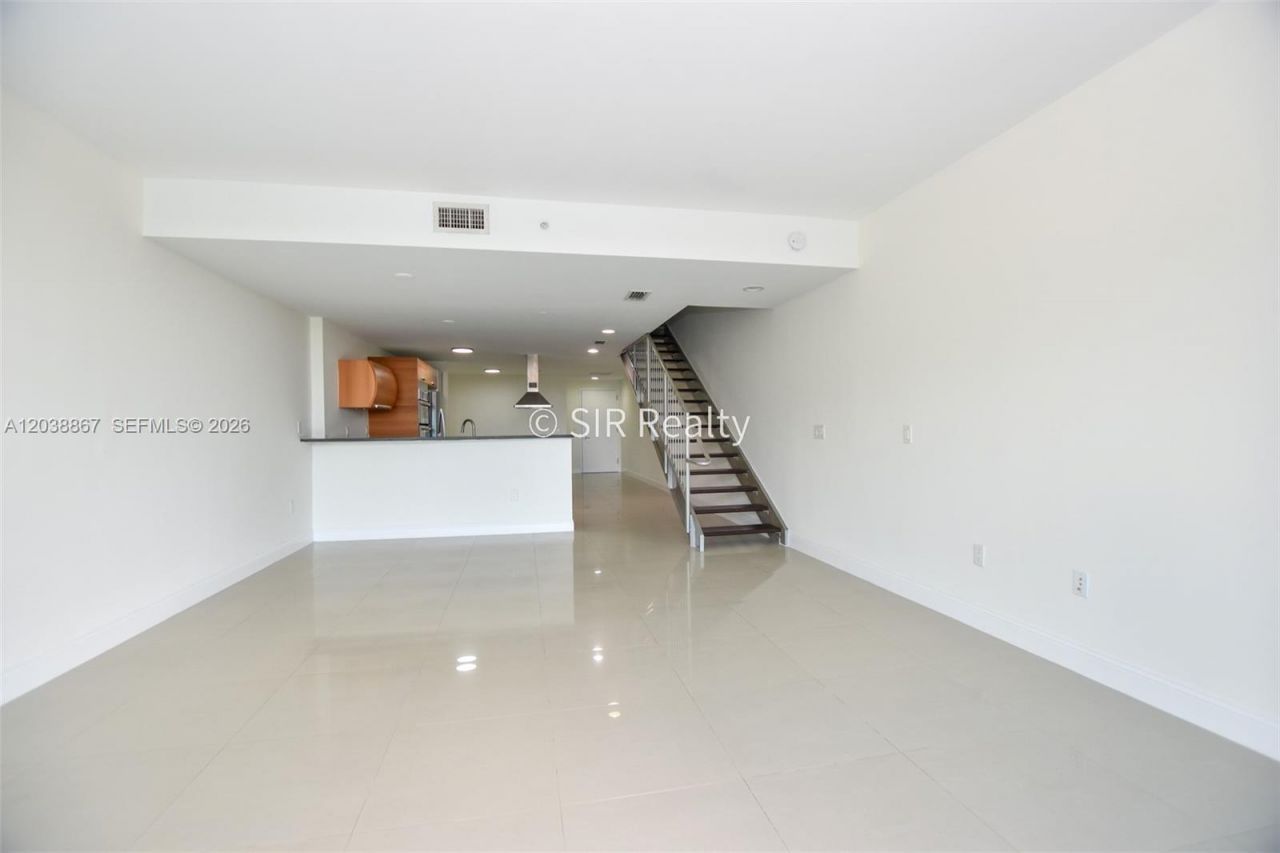 2950 NE 188th St, Unit 336, Aventura, FL 33180 Photo