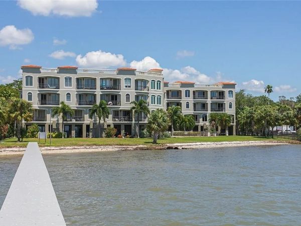 1724 PARK STREET N, ST PETERSBURG, FL 33710