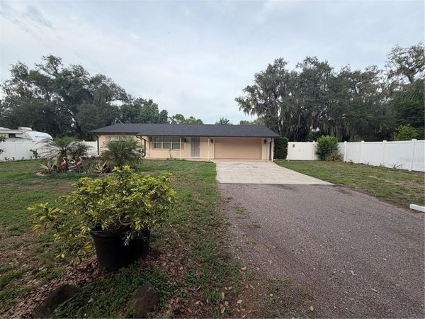 8009 PAULSON LANE , TAMPA, FL 33617