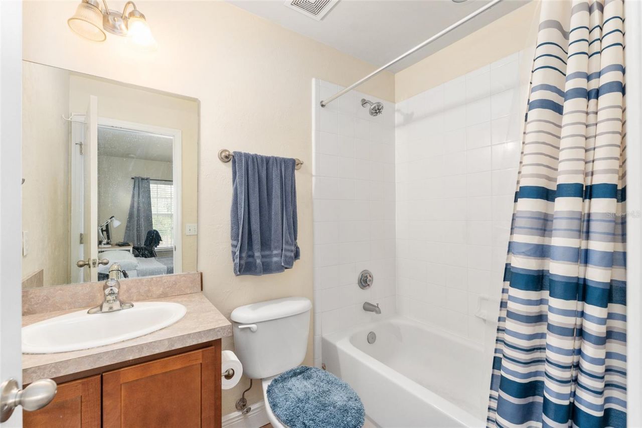 2980 SW 35th Place , Unit 101, Gainesville, FL 32608 Photo