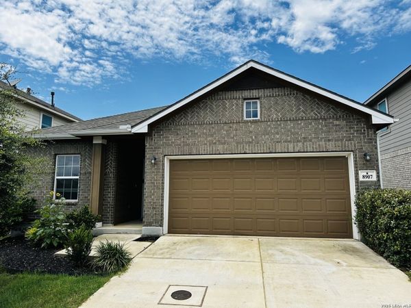 8907 LADBROKE GRV, Converse, TX 78109