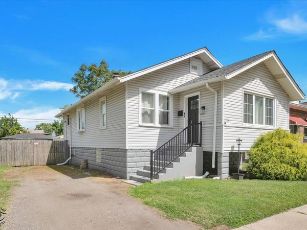 2729 New York Avenue , Whiting, IN 46394