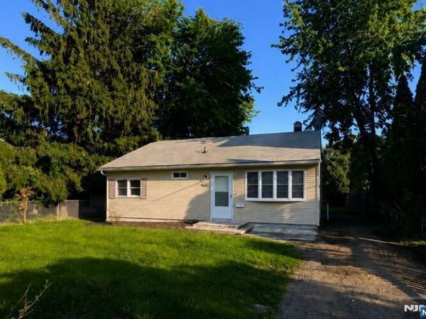 122 Dawes Highway, POMPTON LAKES, NJ 07442