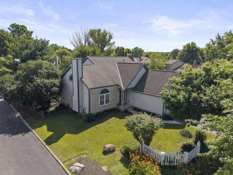 7450 Oakmeadows Drive, Columbus, OH 43085 Photo 2