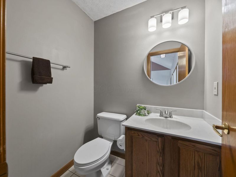 7450 Oakmeadows Drive, Columbus, OH 43085 Photo 25