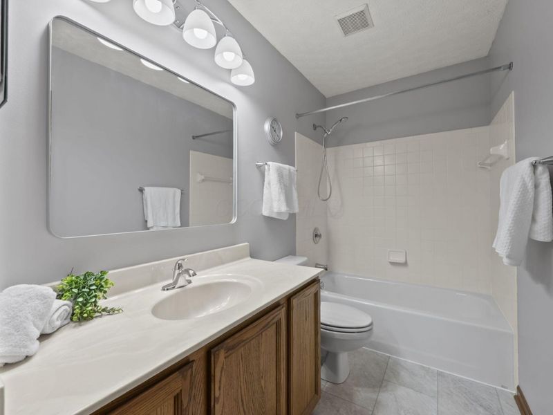 7450 Oakmeadows Drive, Columbus, OH 43085 Photo 31