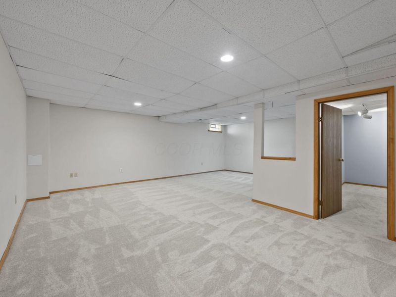7450 Oakmeadows Drive, Columbus, OH 43085 Photo 35