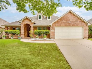 4524 Embercrest Lane, Fort Worth, TX 76123