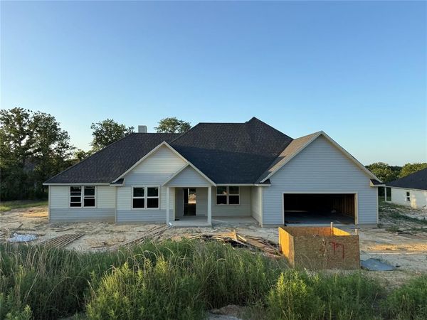 277 Zebrastone Way , Poolville, TX 76487