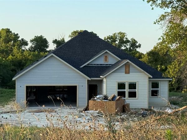 281 Zebrastone Way , Poolville, TX 76487